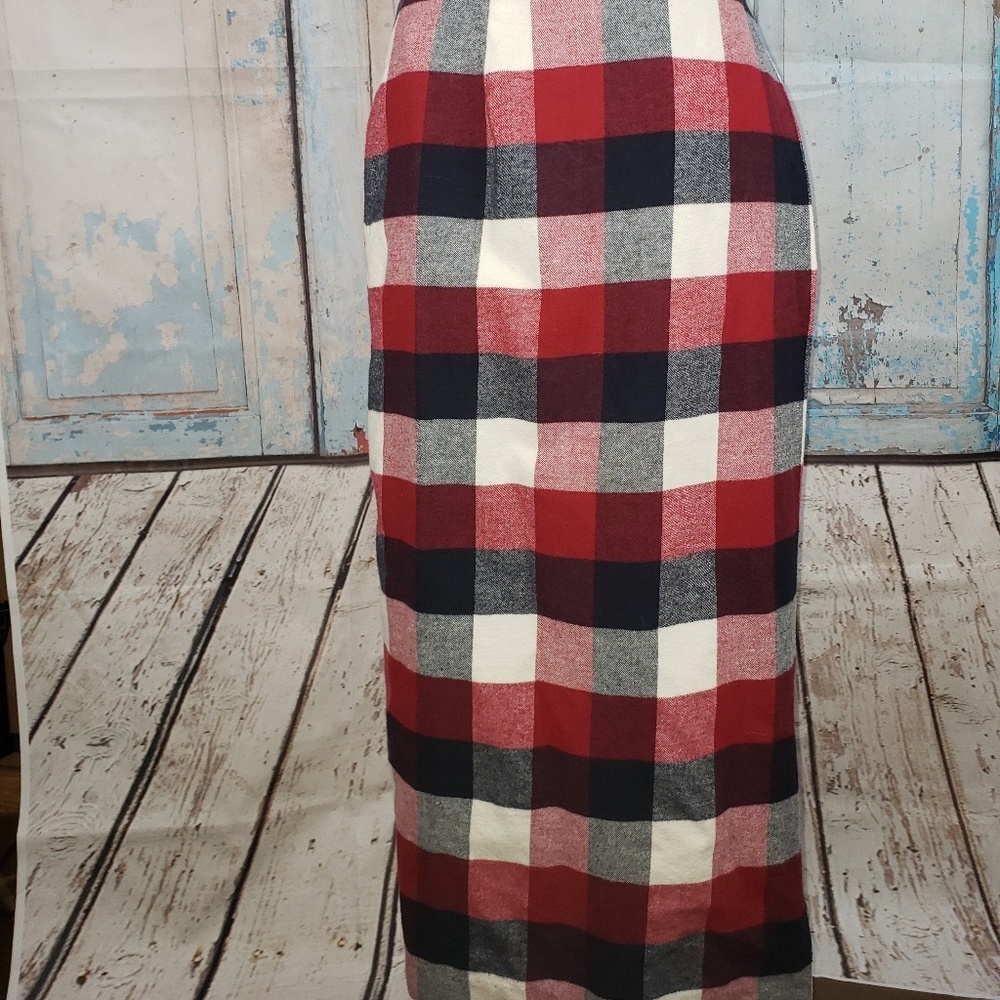 Chaus Sport plaid wrap skirt size 12